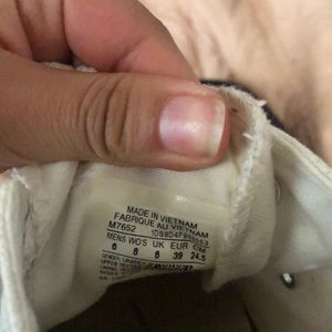 Converse Shoes - Converse white low top Converse Shoes - Converse white low top